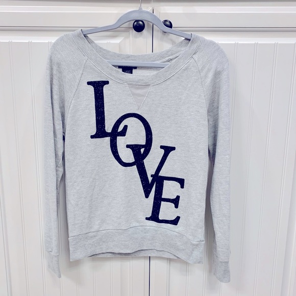 LOVE sweatshirt - Picture 1 of 3